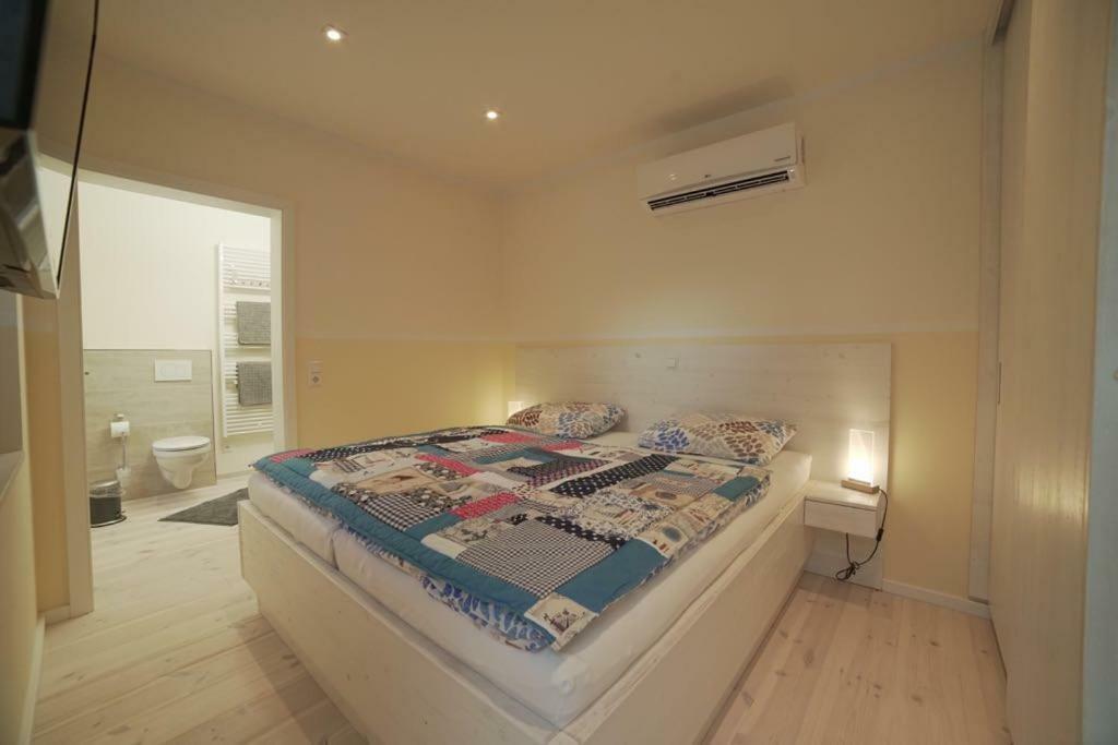 Bienenhaus Holiday home